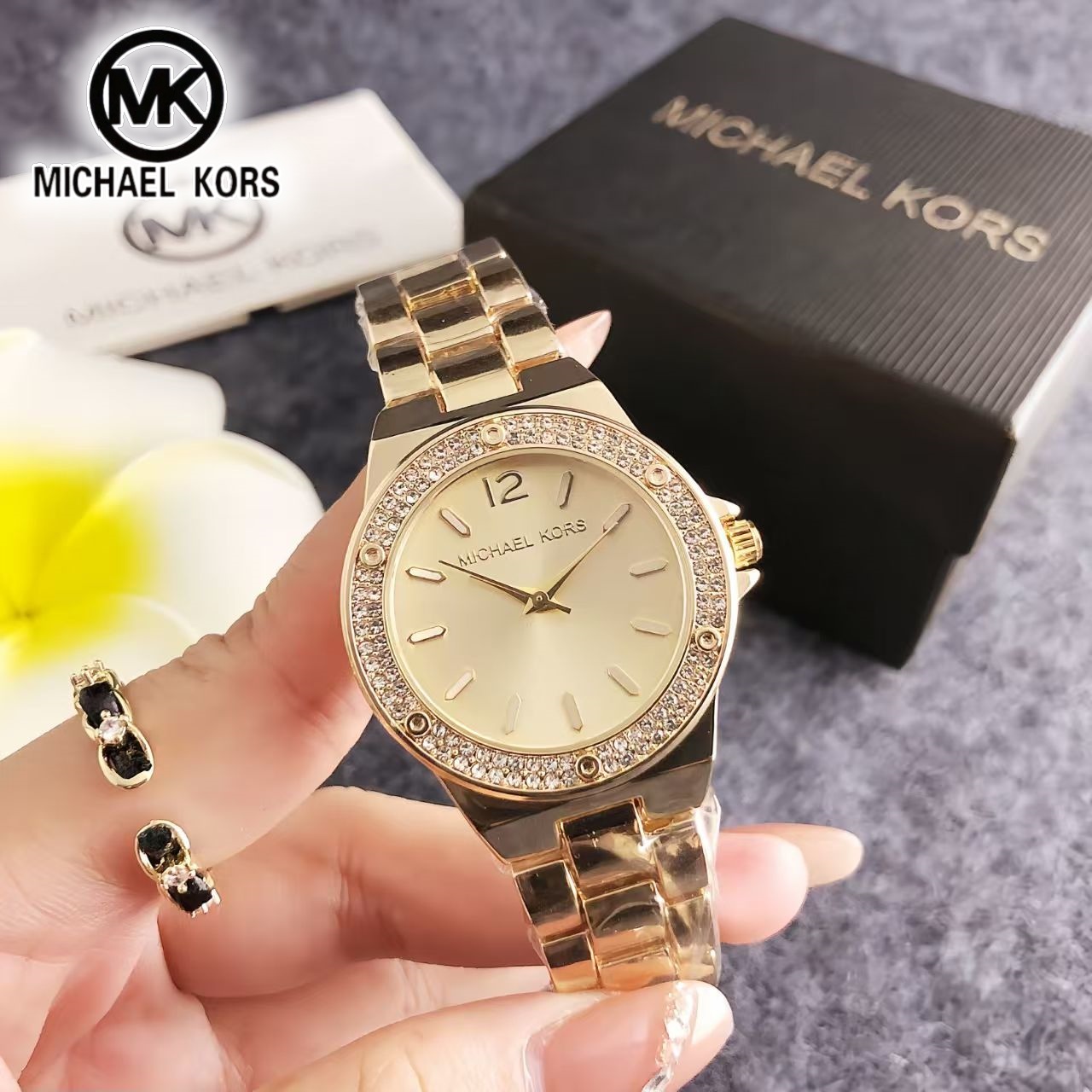 Модные роскошные женские часы  – обзор и цена Luxury Watch Photography