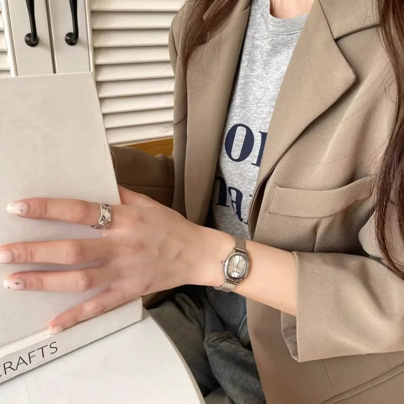 Зеленые часы с маленьким оваль – обзор и цена Luxury Watch For Sale